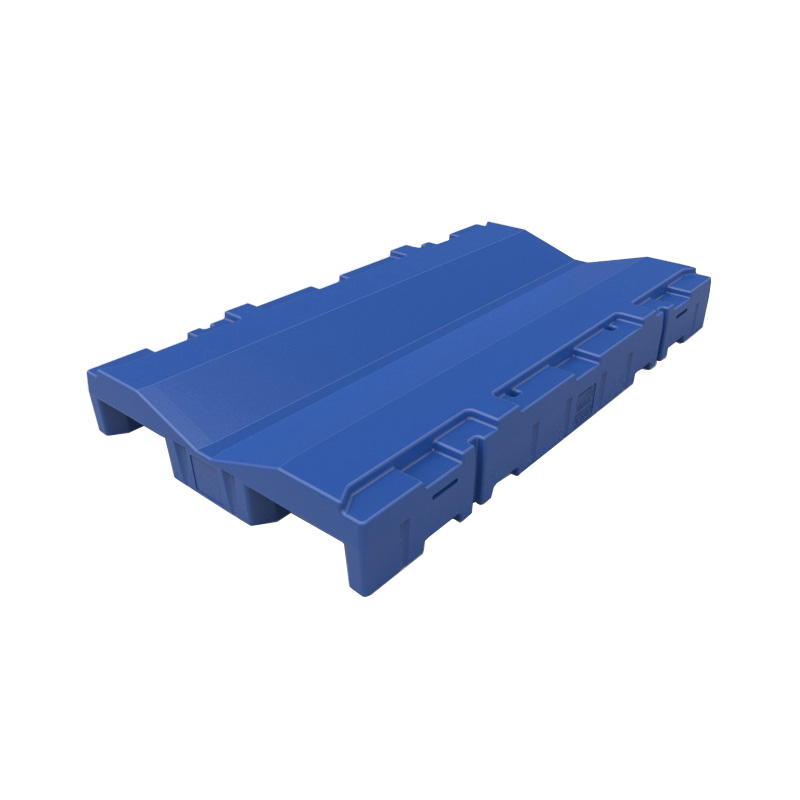 60 x 34 – Plastic Roll Pallet – Rackable, 3 Runners