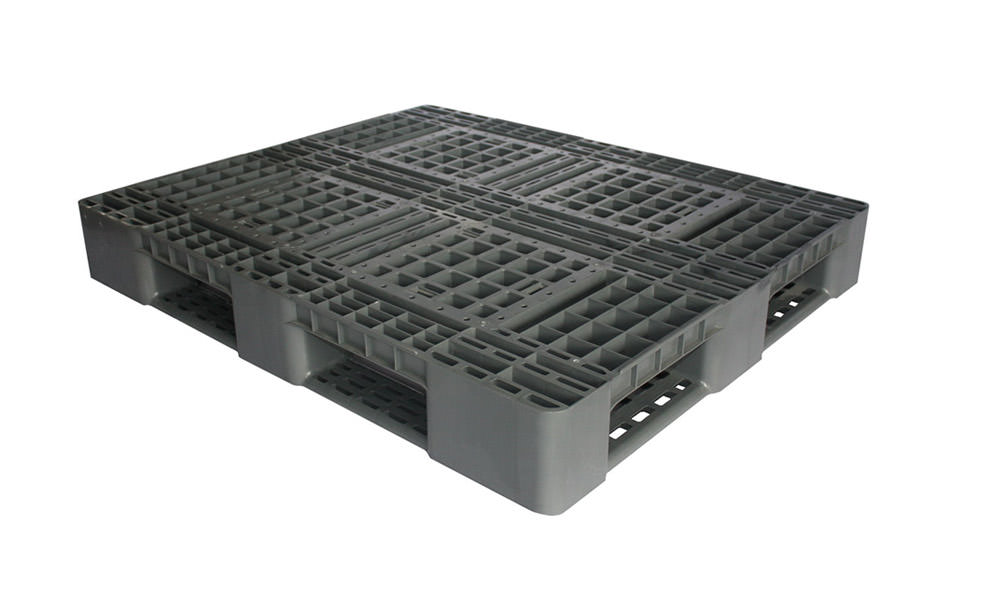 48 x 40 – Specialty Plastic Pallet