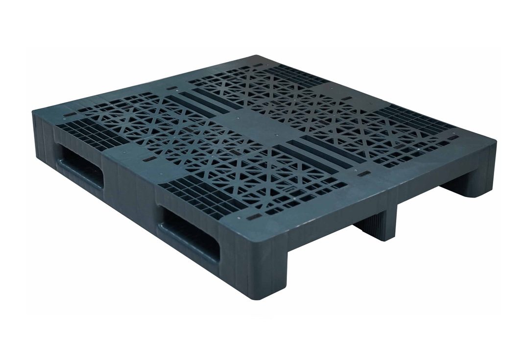 48 x 40 – Rackable Plastic Pallet – Open Deck, 3 Runners