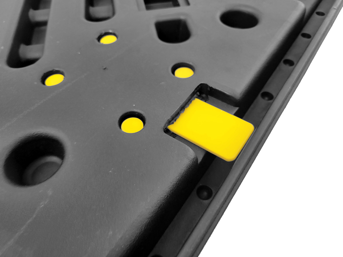 SP123-4832-lid-d